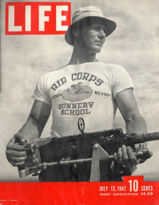 Life Cover 1942 first words printed on a shirt Air Corps Gunnery School t-shirt