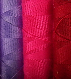 Sewing tread thumb